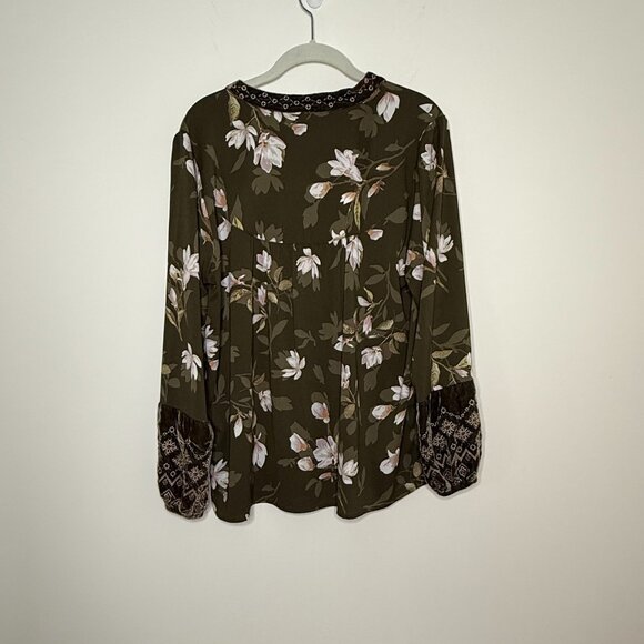 Belle Kim Gravel Women's Med Olive Green Boho VNeck Top w Velvet Trim and Cuff - Picture 2 of 8